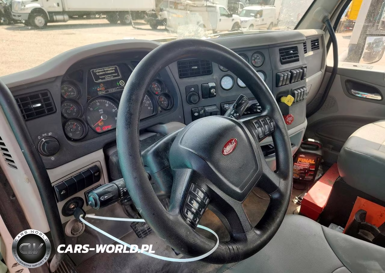 2020 Peterbilt 579 Semi Truck VIN:1XPBDP9X7LD718596 - 8