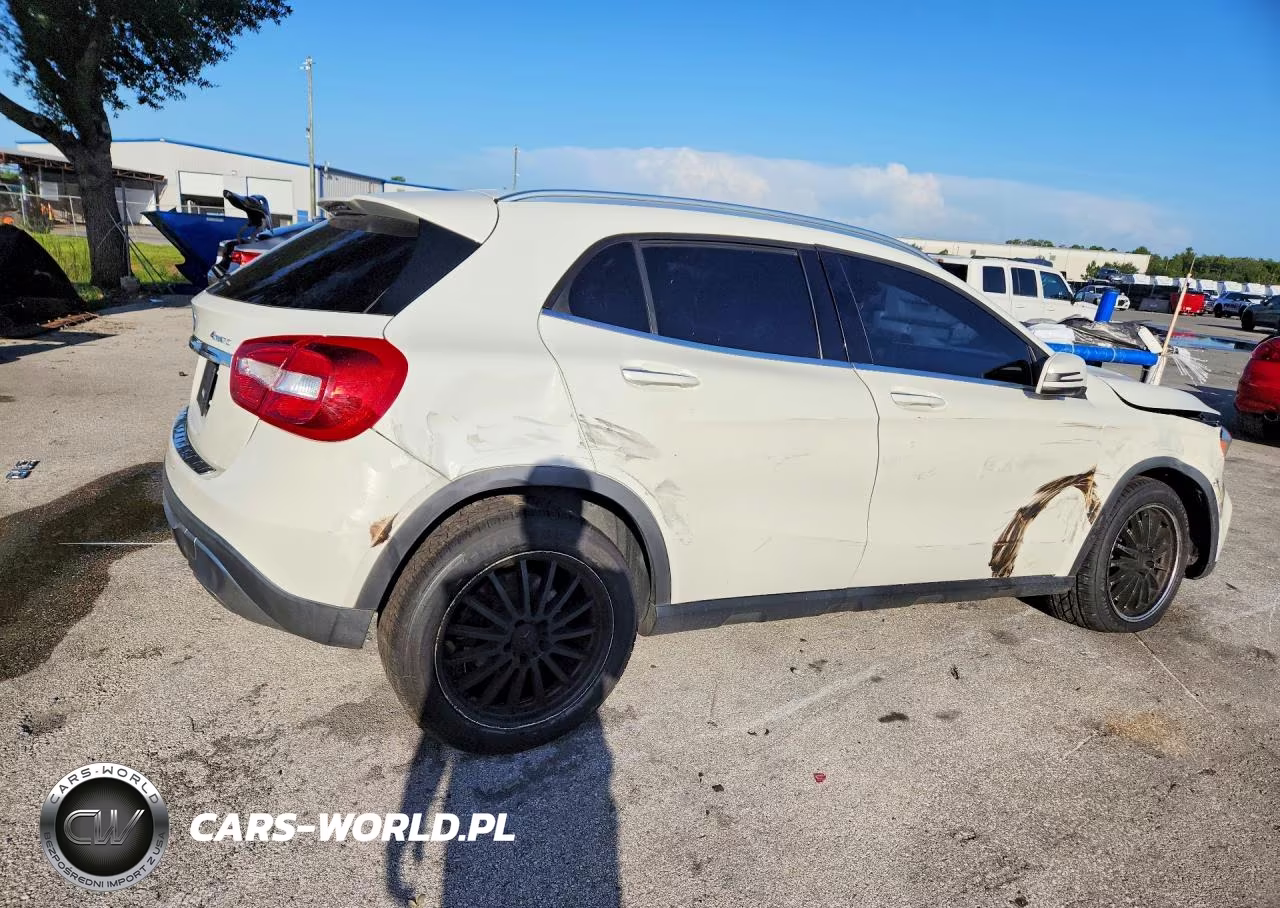 2018 Mercedes-Benz Gla 250 4Matic VIN:WDCTG4GB4JJ389514 - 3