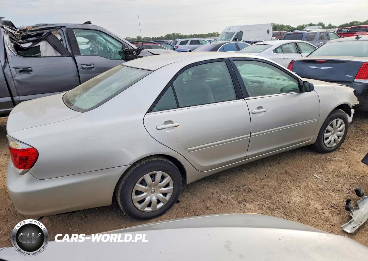 2005 Toyota Camry Standard VIN:4T1BE32KX5U602149 - 3