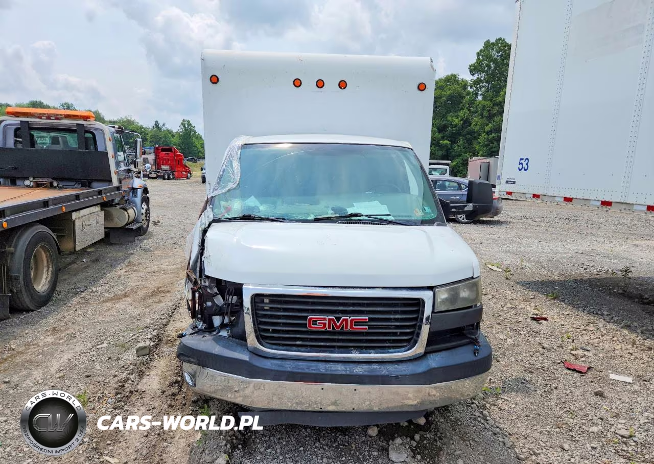 2014 GMC Savana Cutaway G3500 VIN:1GD374CG1E1161107 - 5