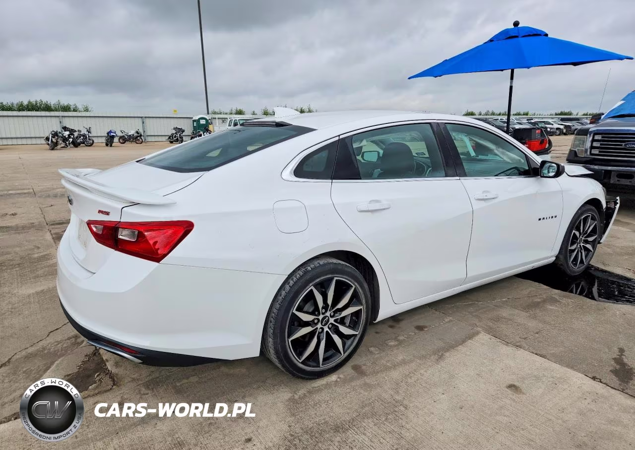 2020 Chevrolet Malibu Rs VIN:1G1ZG5ST7LF144159 - 3