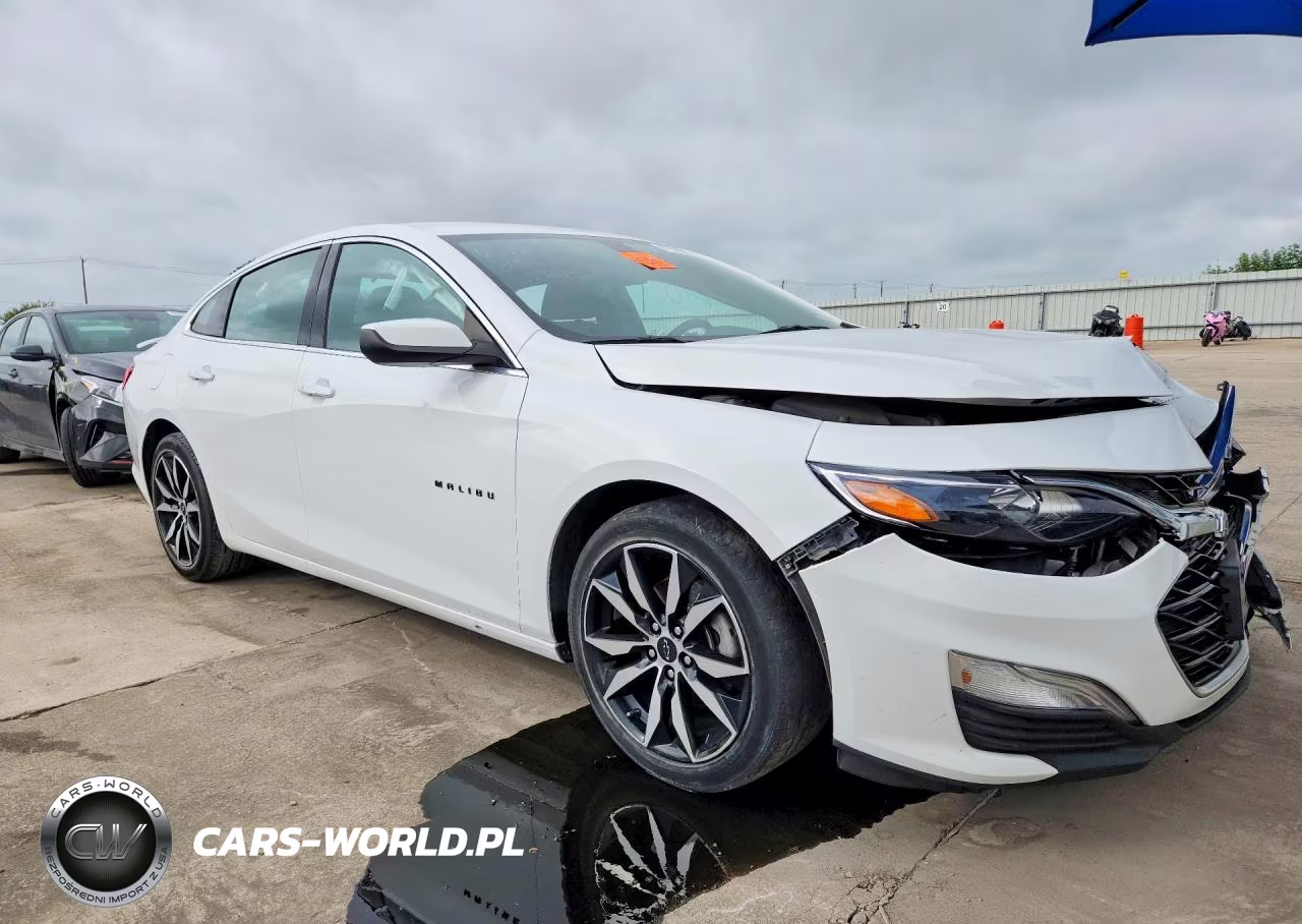 2020 Chevrolet Malibu Rs VIN:1G1ZG5ST7LF144159 - 4