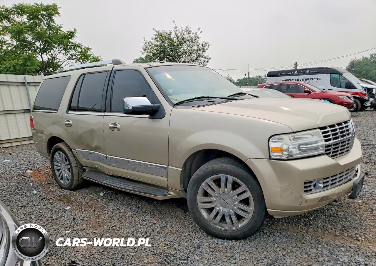 2008 Lincoln Navigator VIN:5LMFU28528LJ06107 - 4