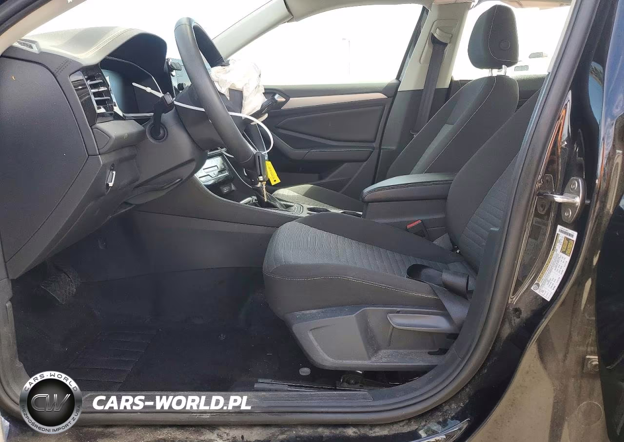 2026 Volkswagen Jetta S VIN:3VW5W7BUXTM012720 - 7