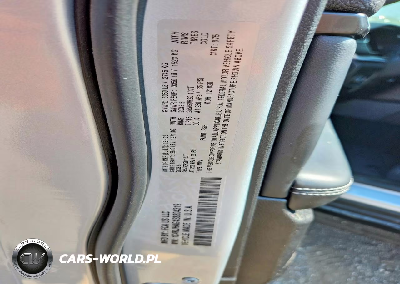 2025 Jeep Grand Cherokee Laredo VIN:1C4RJHAG4S8804319 - 13