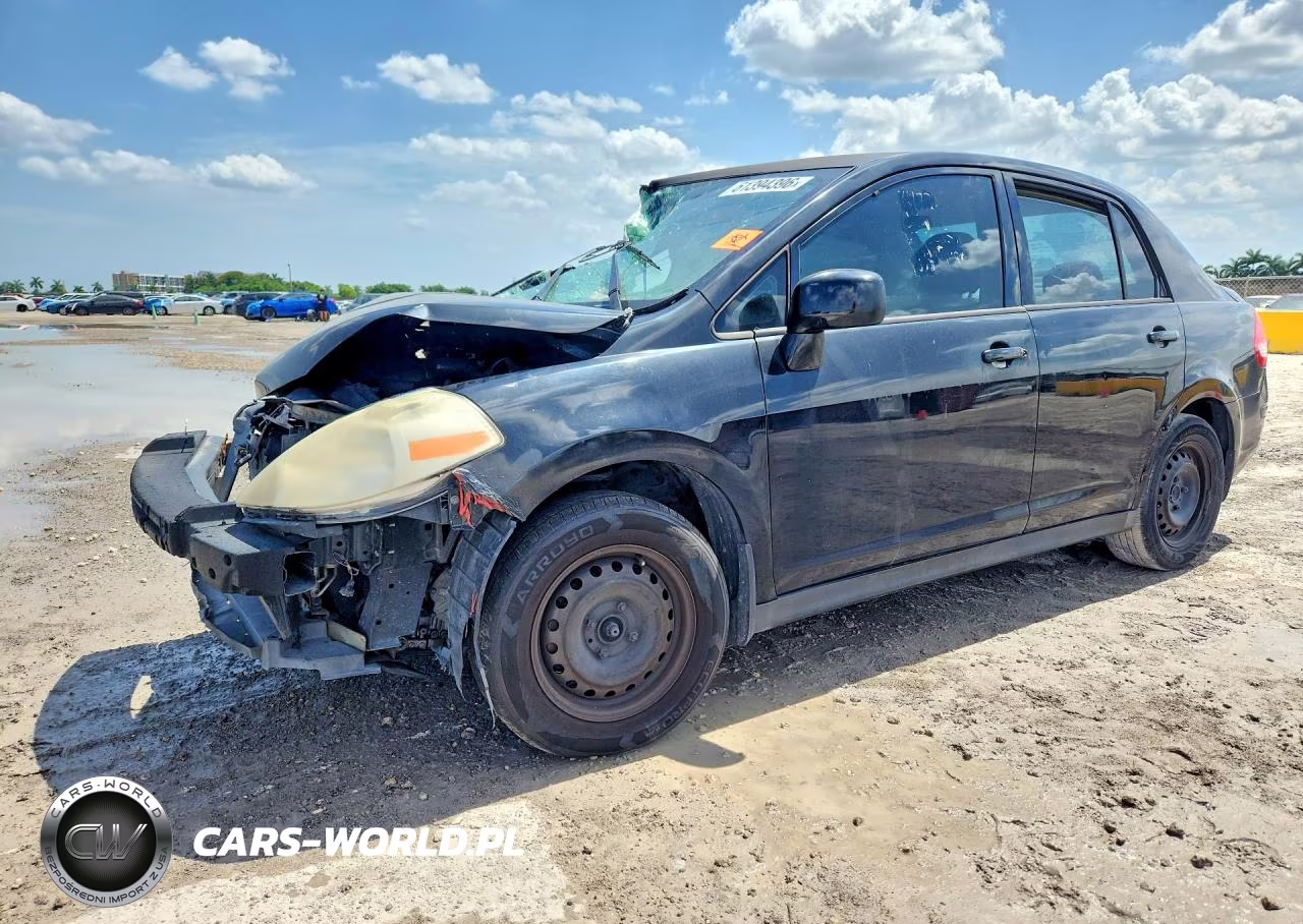 2009 Nissan Versa 1.8 S