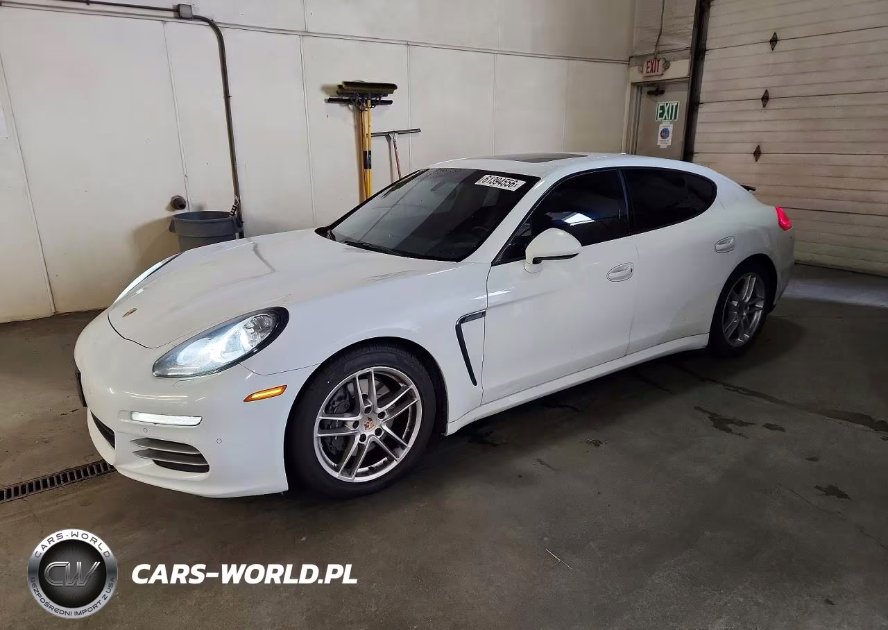 2014 Porsche Panamera 2