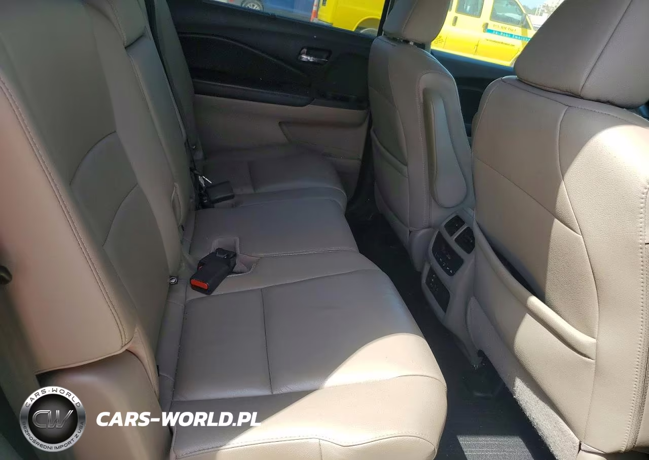 2016 Honda Pilot Touring VIN:5FNYF6H97GB062059 - 11