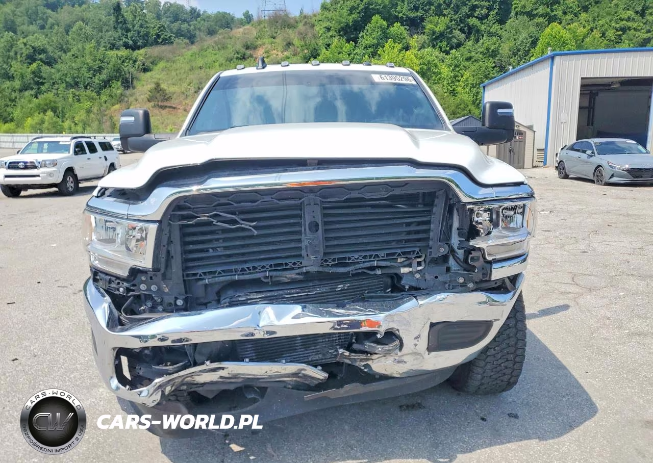 2023 Ram 2500 Tradesman VIN:3C6UR5CL7PG638026 - 5