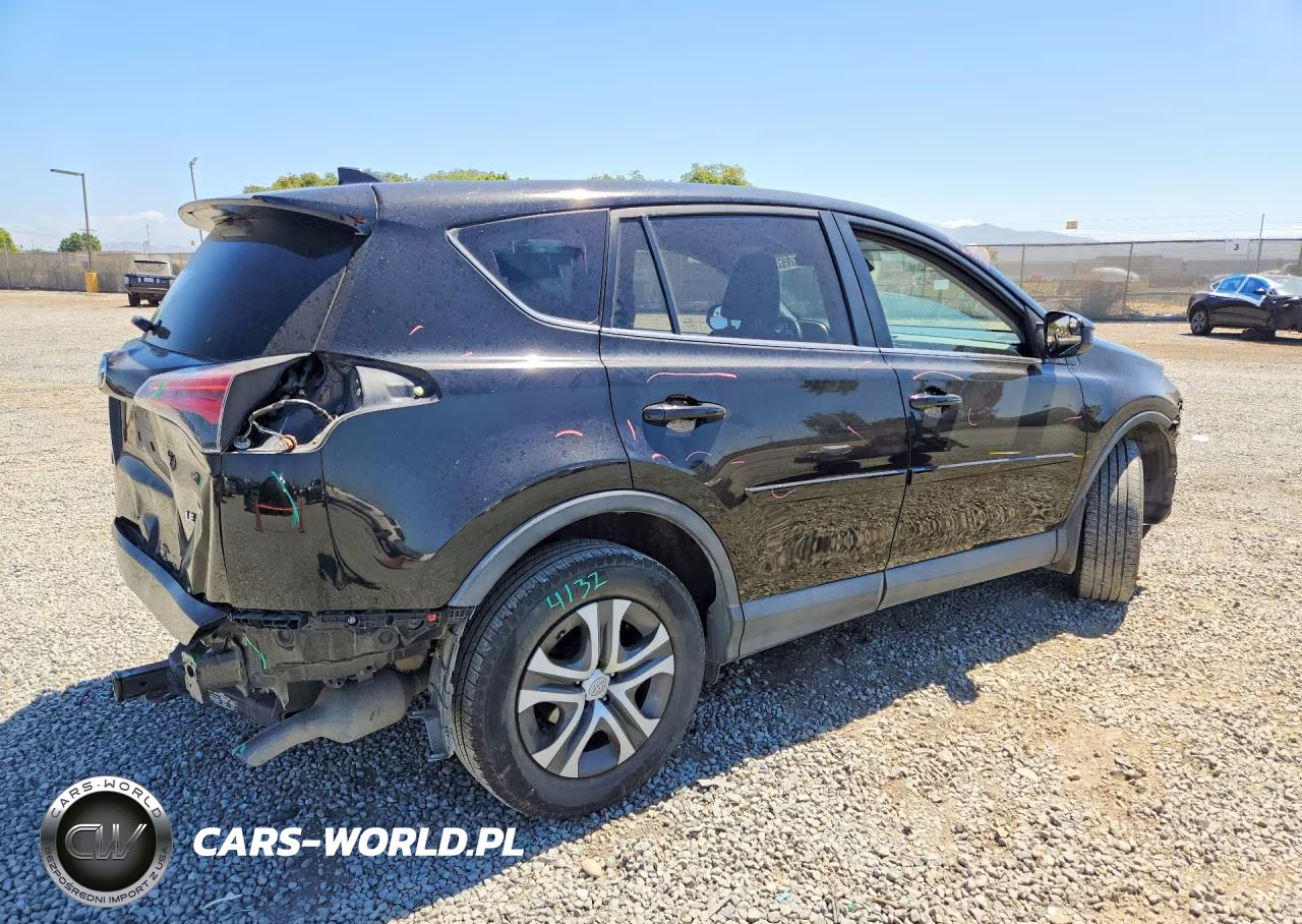 2017 Toyota Rav4 Le VIN:2T3ZFREV1HW399166 - 3