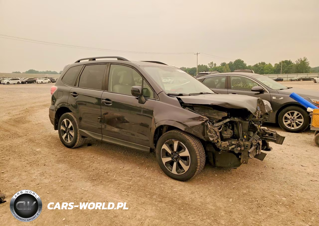 2017 Subaru Forester 2.5I Premium VIN:JF2SJAEC4HH574100 - 4