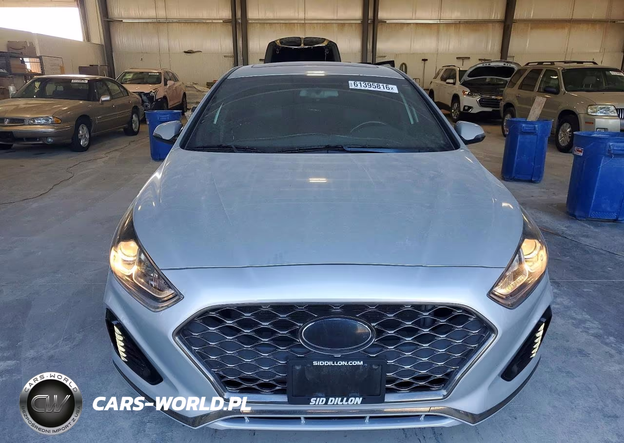 2018 Hyundai Sonata Sport+ VIN:5NPE34AF2JH712392 - 5