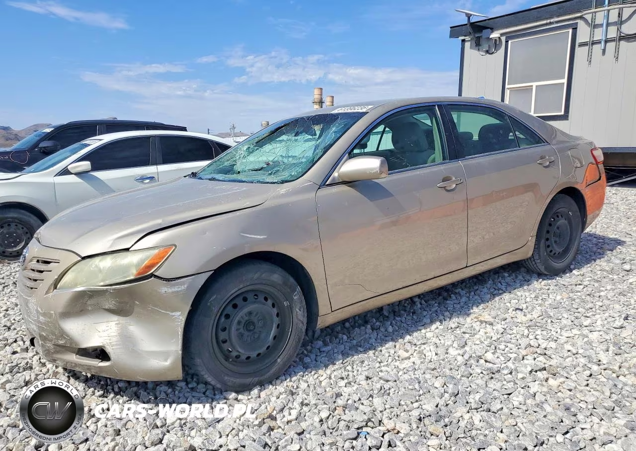 2009 Toyota Camry Le – zdjęcie 1 z 12