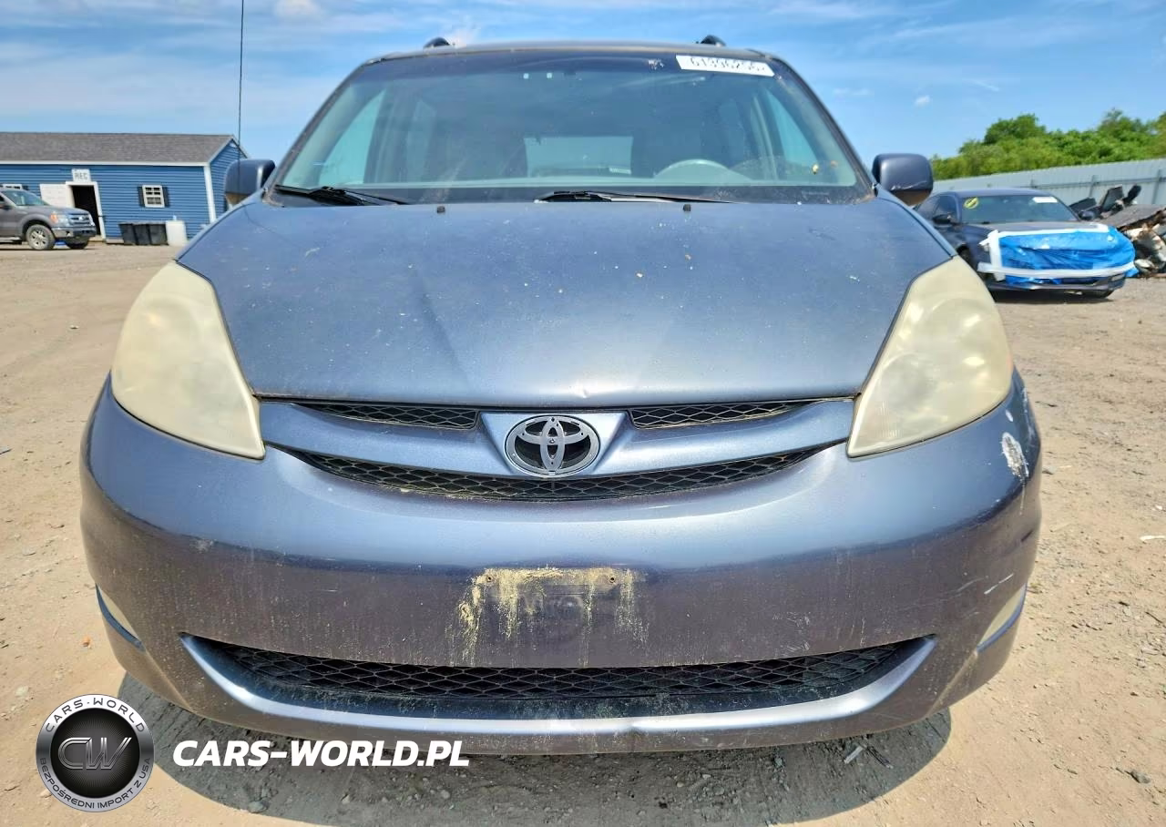 2010 Toyota Sienna Xle VIN:5TDYK4CC4AS295418 - 5