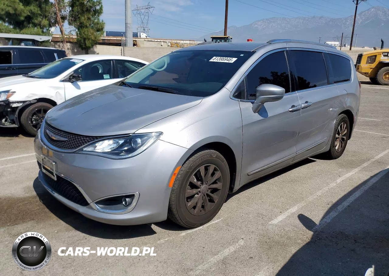 2018 Chrysler Pacifica Touring L