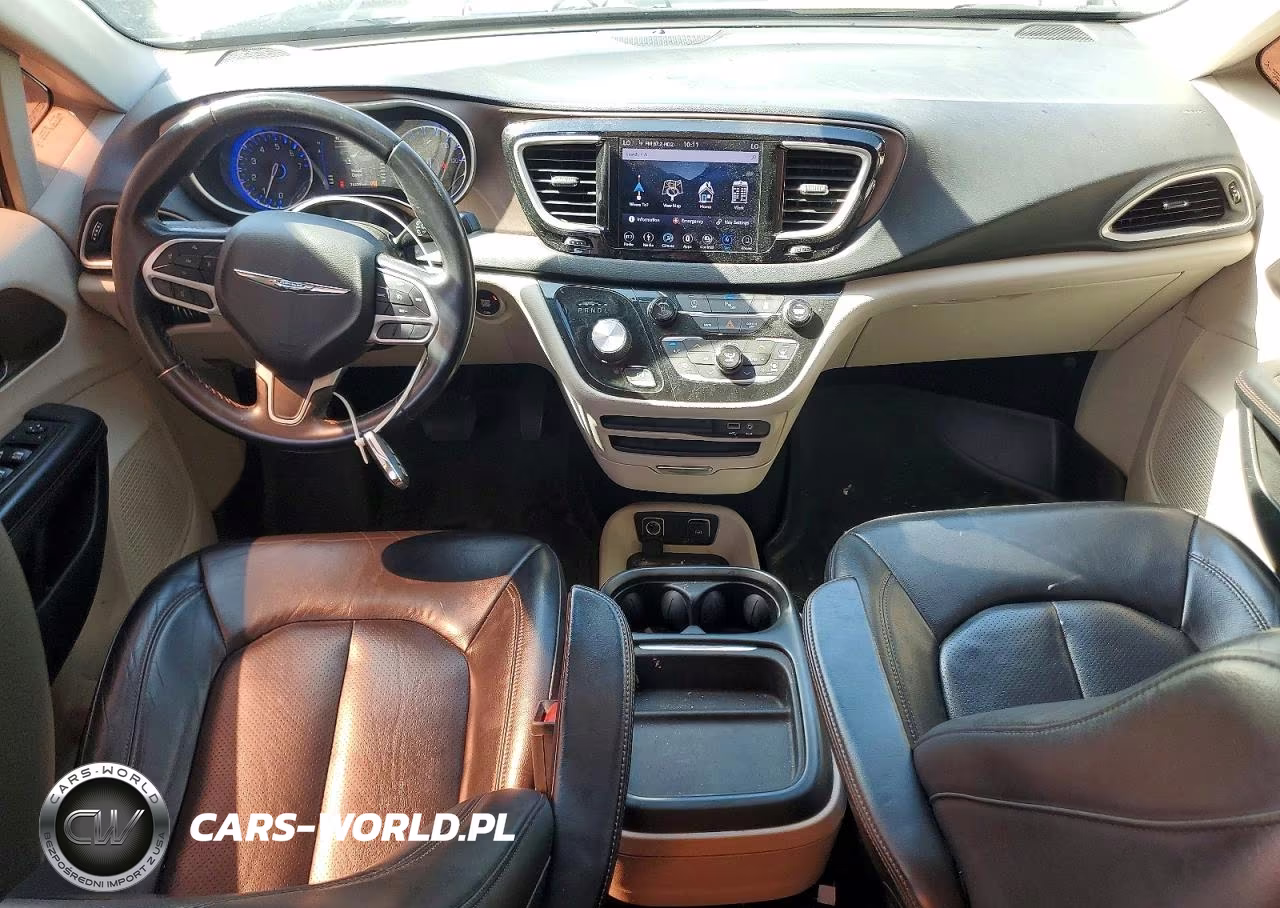 2018 Chrysler Pacifica Touring L VIN:2C4RC1BG2JR233691 - 8