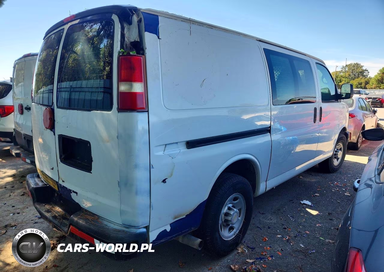 2013 Chevrolet Express G2500 VIN:1GCWGFCA5D1182324 - 3