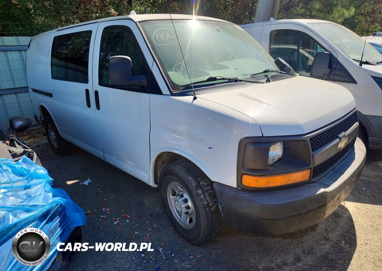 2013 Chevrolet Express G2500 VIN:1GCWGFCA5D1182324 - 4