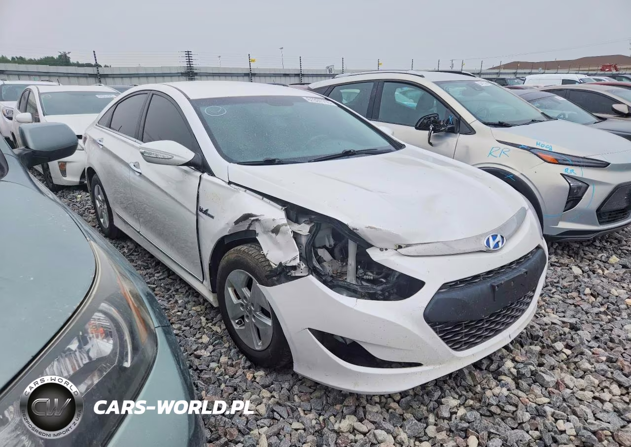 2012 Hyundai Sonata Hybrid VIN:KMHEC4A49CA024541 - 4