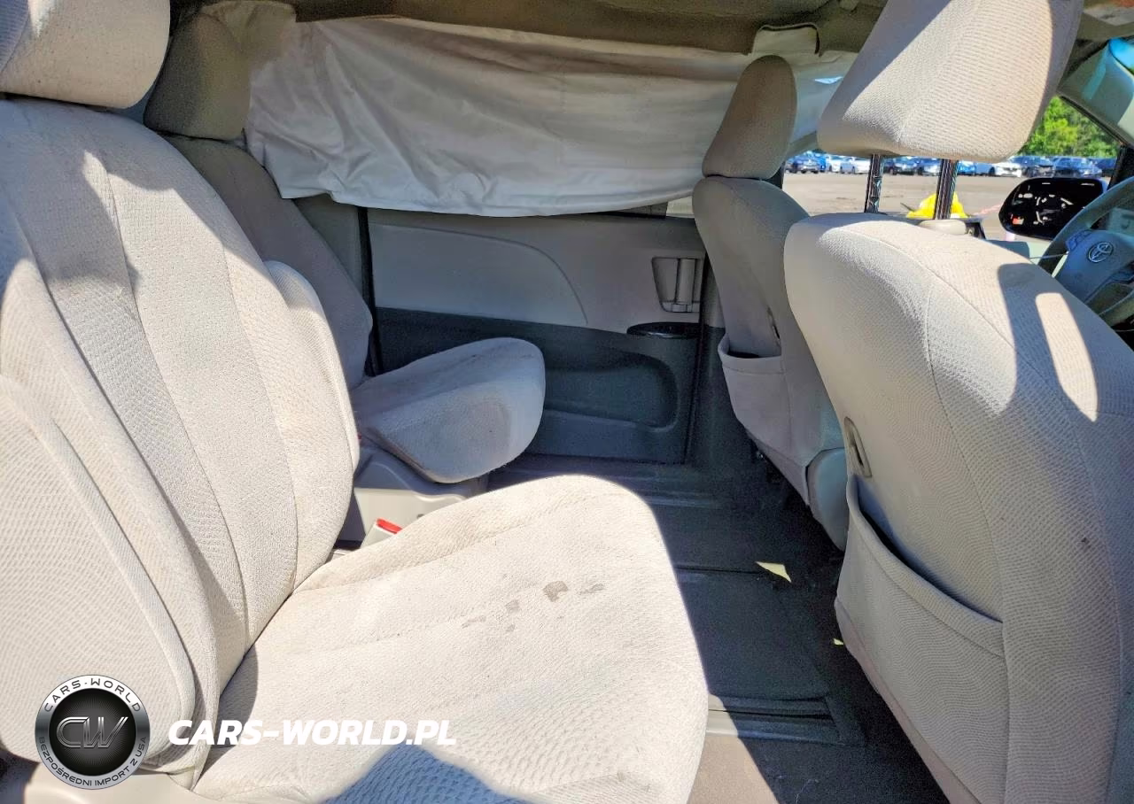 2012 Toyota Sienna Le VIN:5TDJK3DC8CS040414 - 11