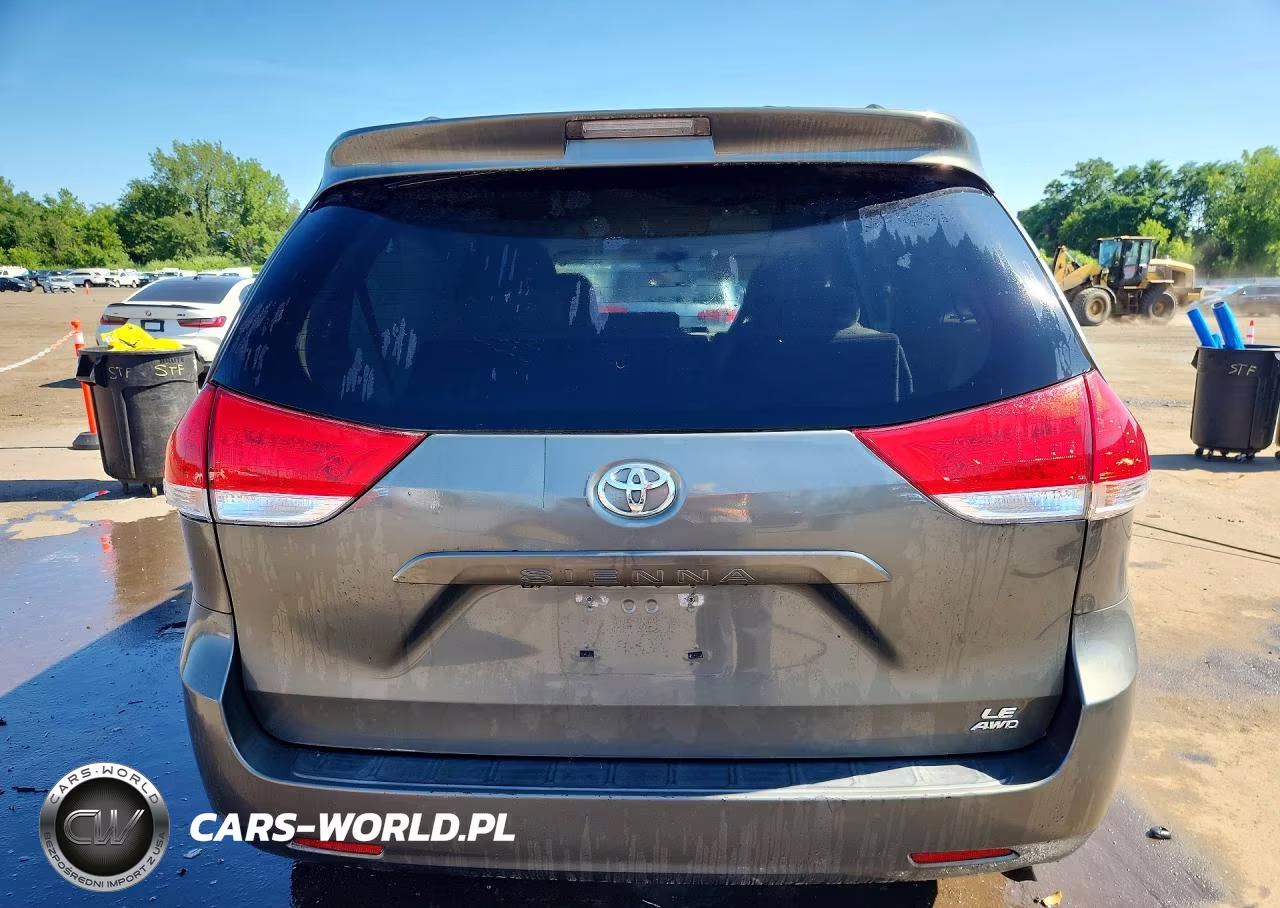 2012 Toyota Sienna Le VIN:5TDJK3DC8CS040414 - 6