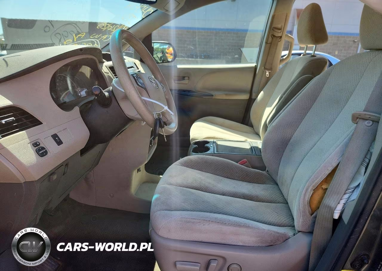 2012 Toyota Sienna Le VIN:5TDJK3DC8CS040414 - 7