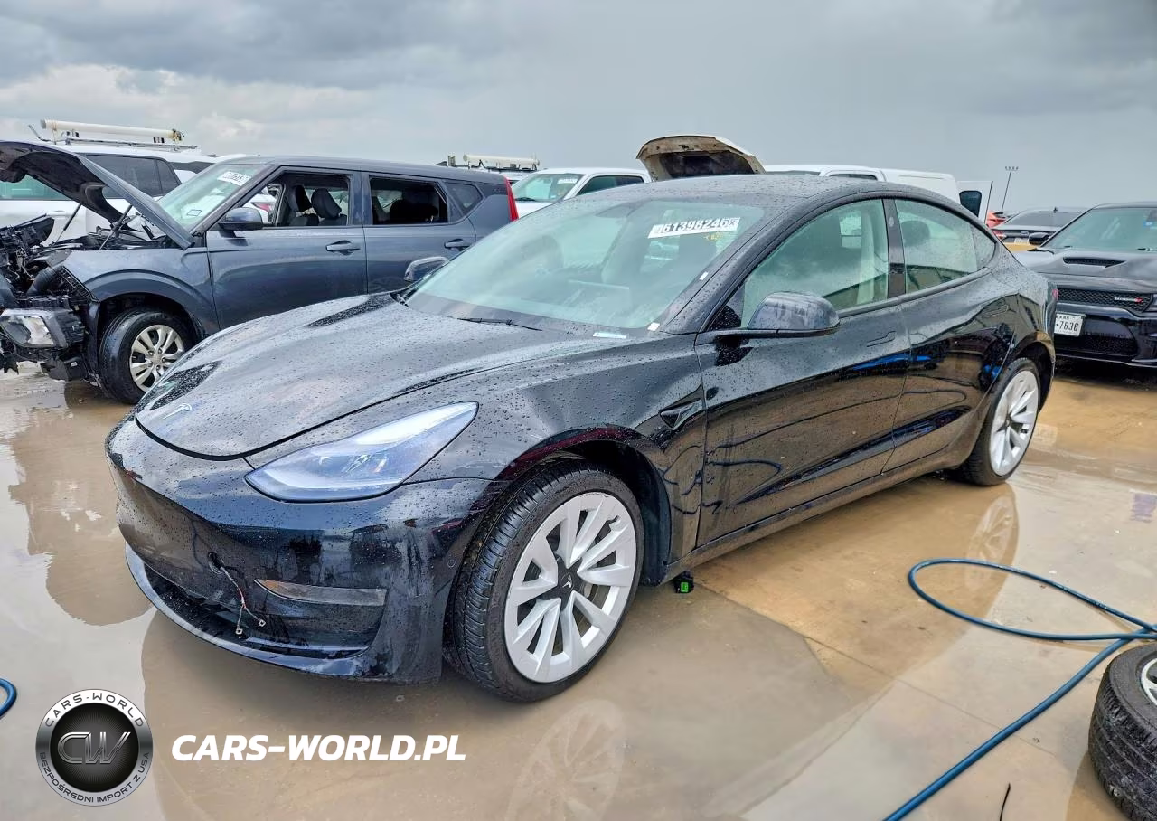 2022 Tesla Model 3 – zdjęcie 1 z 12