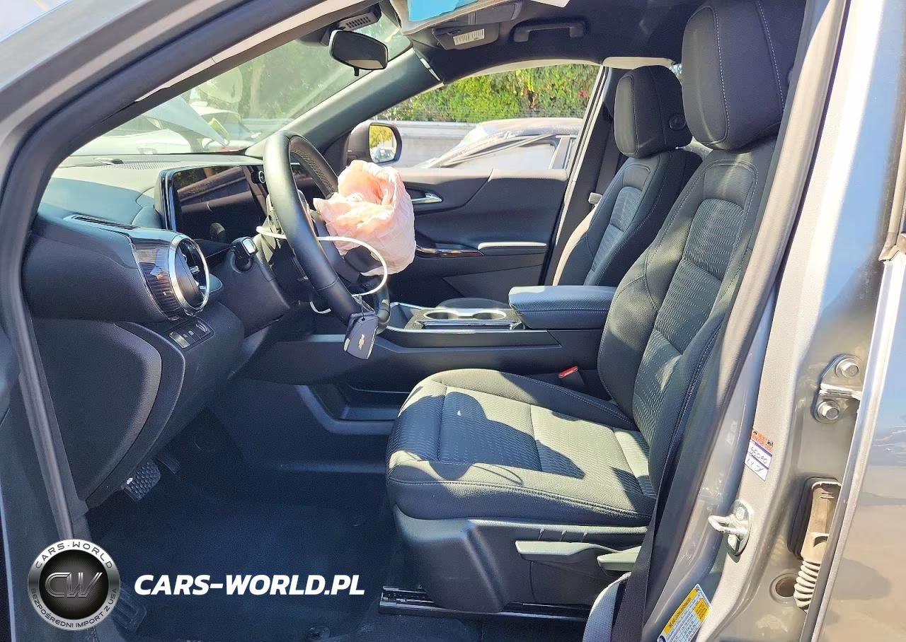 2025 Chevrolet Equinox Lt VIN:3GNAXHEG5SL323476 - 7