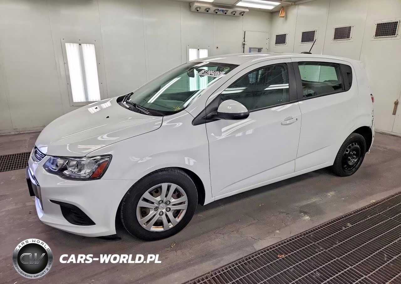2020 Chevrolet Sonic – zdjęcie 1 z 13