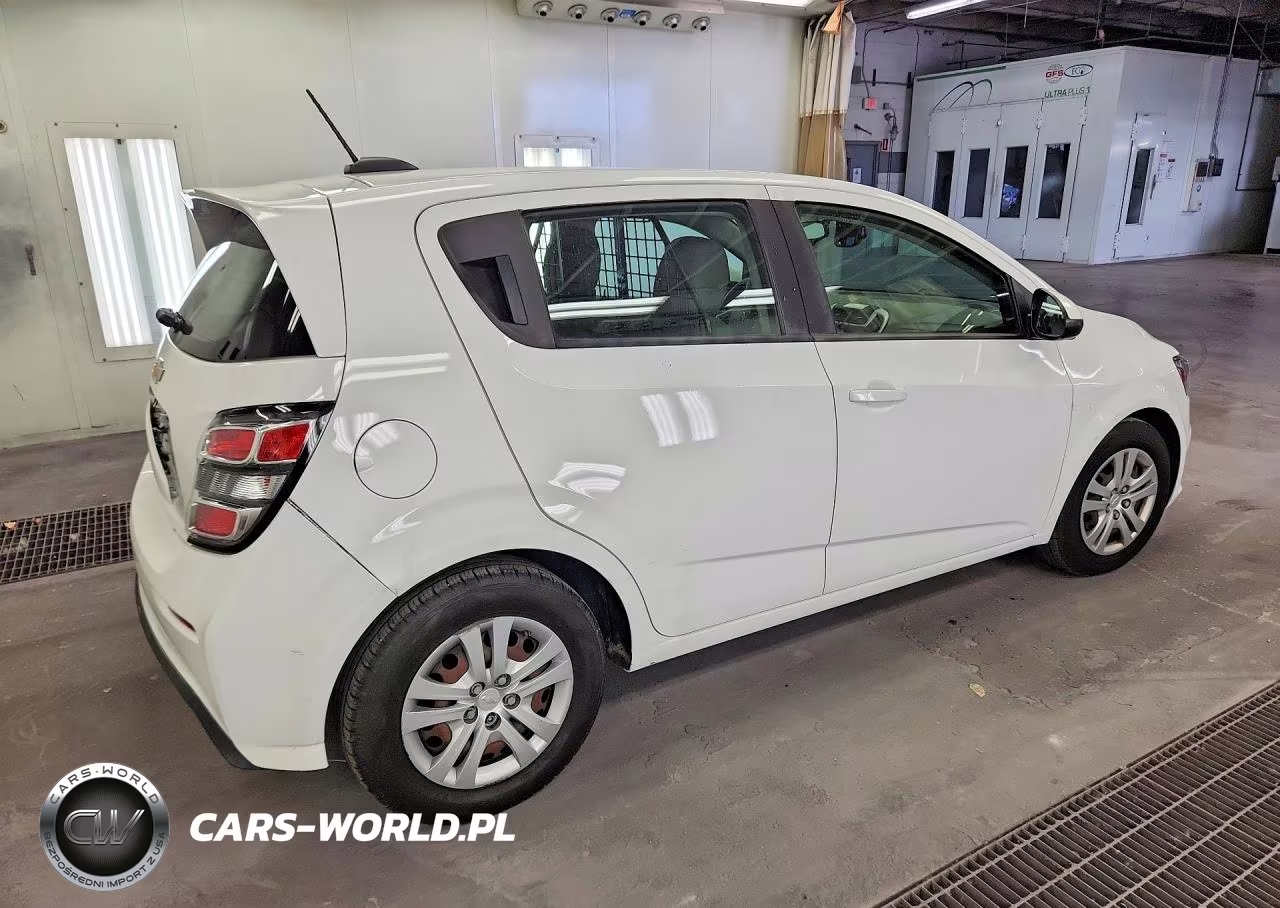 2020 Chevrolet Sonic VIN:1G1JG6SBXL4135834 - 3