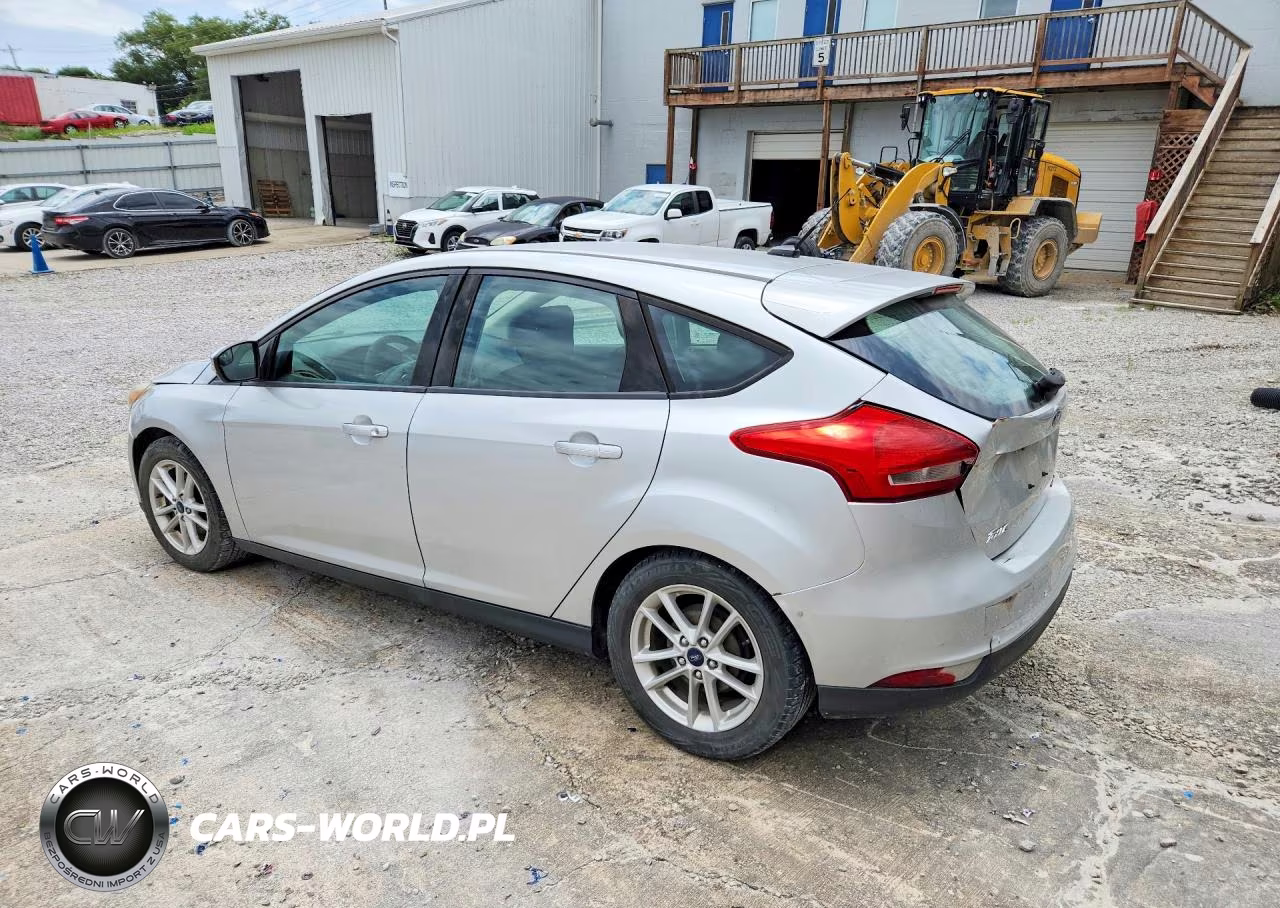 2016 Ford Focus Se VIN:1FADP3K20GL247546 - 2