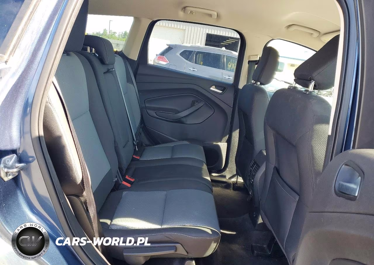 2018 Ford Escape Se VIN:1FMCU9GD0JUB33183 - 10