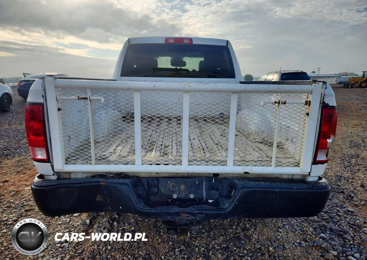 2019 Ram 1500 Classic Tradesman VIN:1C6RR6FG7KS618211 - 6