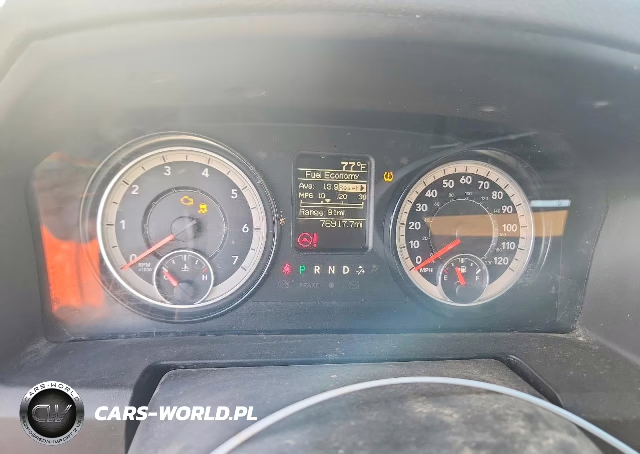 2019 Ram 1500 Classic Tradesman VIN:1C6RR6FG7KS618211 - 9