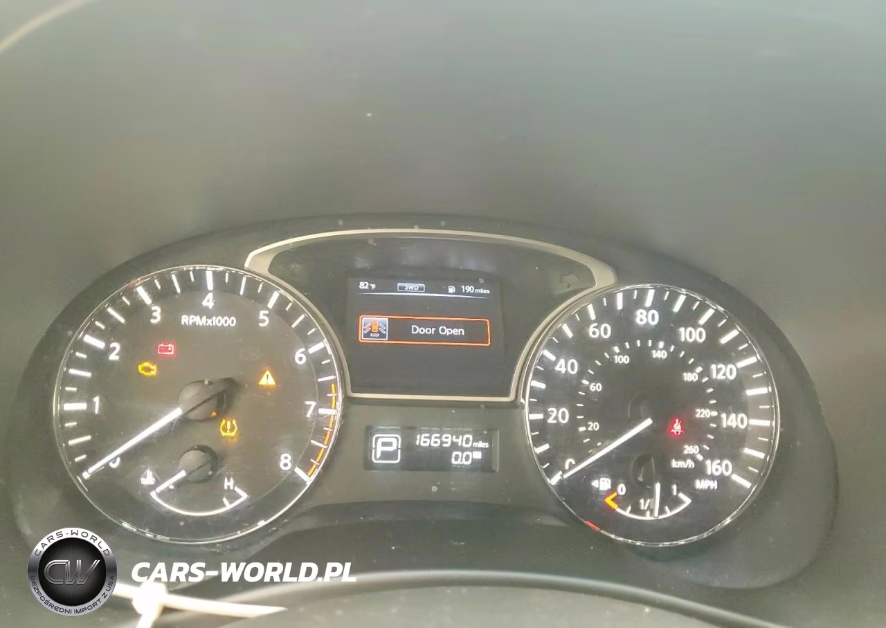 2015 Nissan Pathfinder S VIN:5N1AR2MM5FC667295 - 9