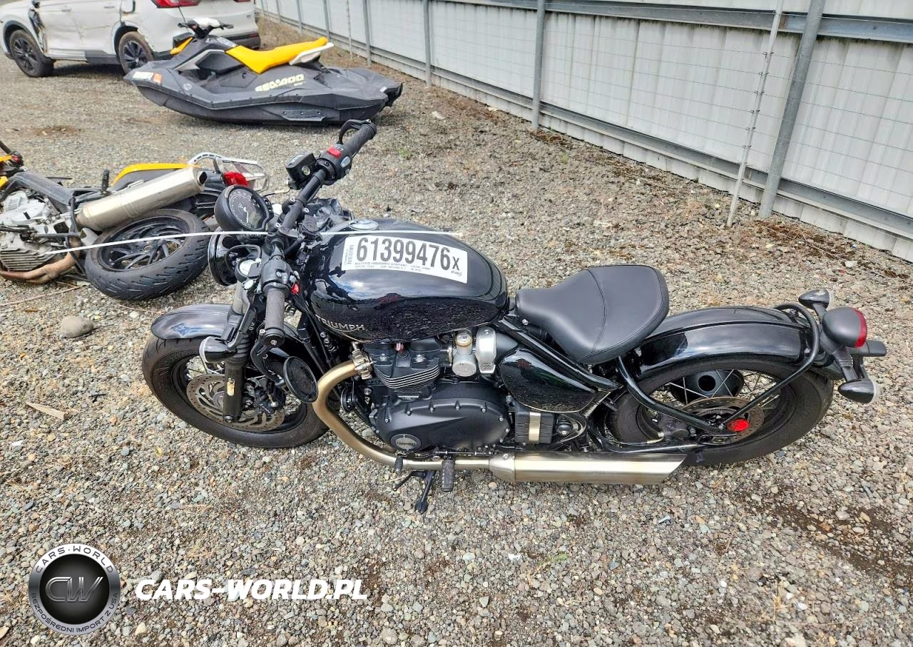 2024 Triumph Motorcycle Bonneville Bobber VIN:SMTD53HL8RTBP5728 - 3