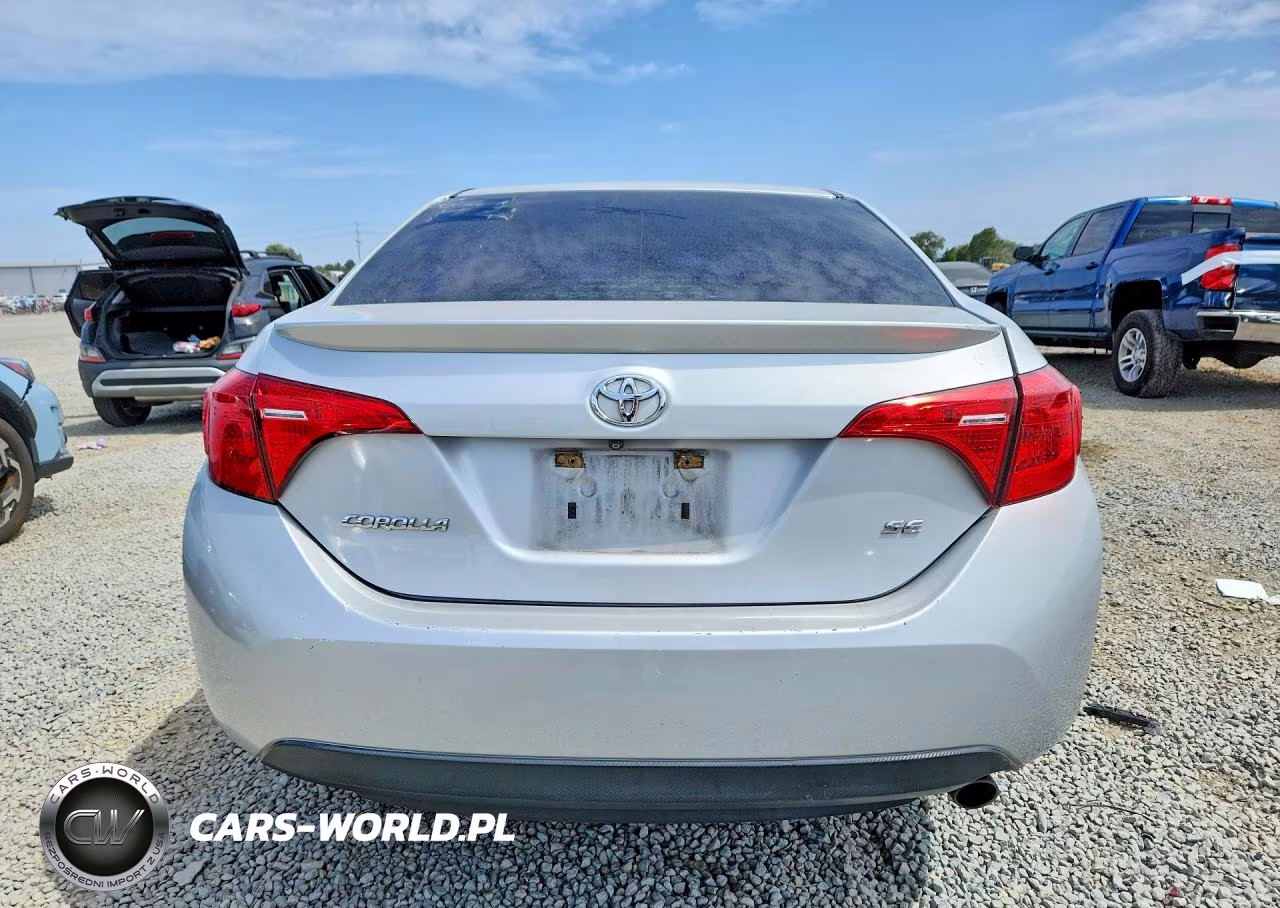 2018 Toyota Corolla Se VIN:5YFBURHE2JP770662 - 6