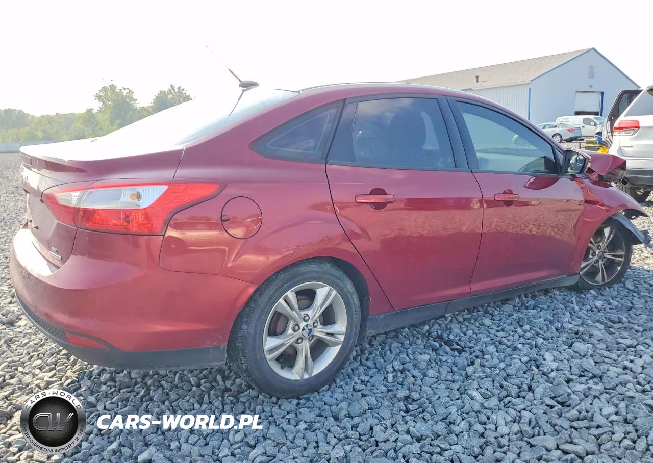 2014 Ford Focus Se VIN:1FADP3F25EL310891 - 3