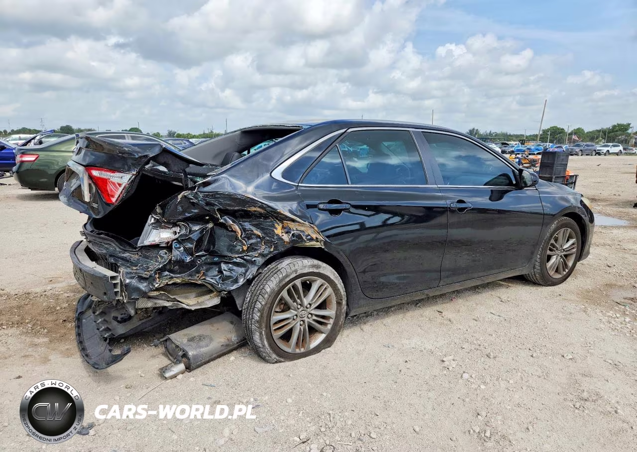 2015 Toyota Camry Se VIN:4T1BF1FK9FU004664 - 3
