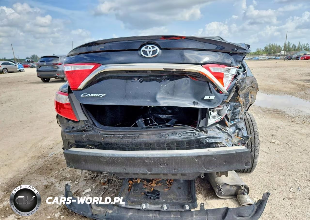 2015 Toyota Camry Se VIN:4T1BF1FK9FU004664 - 6