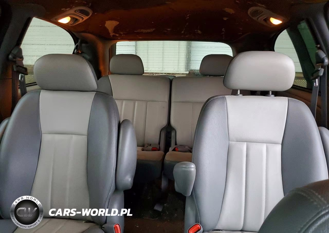 2004 Chrysler Town & Country Touring VIN:2C4GP54L34R544287 - 10