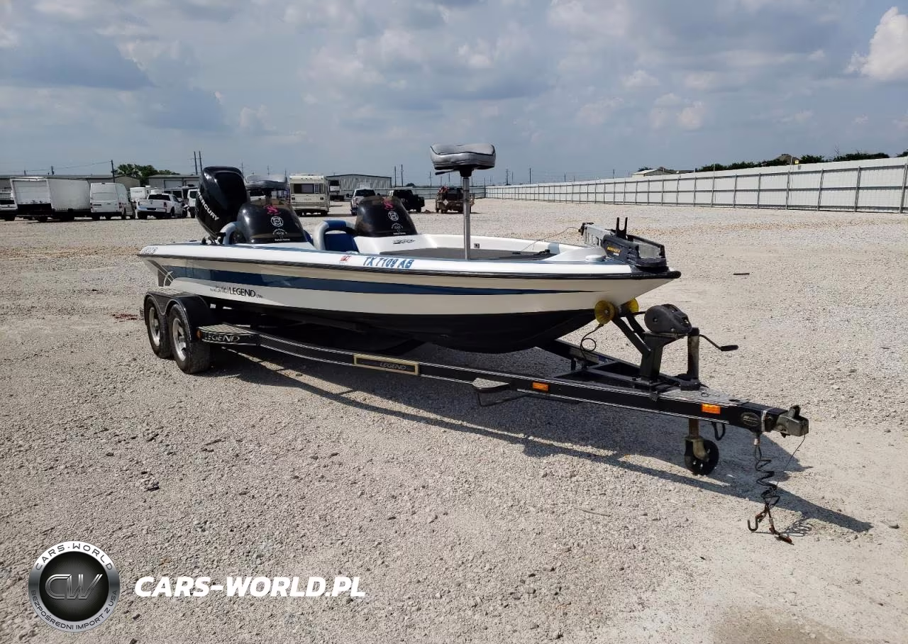 2006 Legend Craft Boat