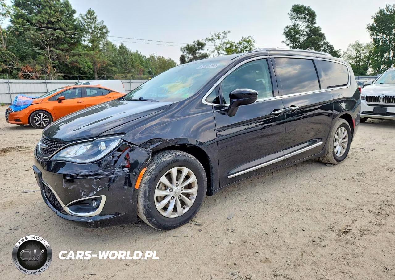 2019 Chrysler Pacifica Touring L – zdjęcie 1 z 13