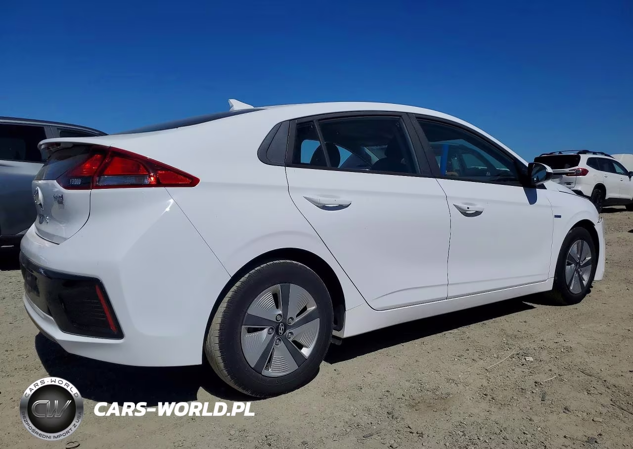 2017 Hyundai Ioniq Blue VIN:KMHC65LC4HU022209 - 3