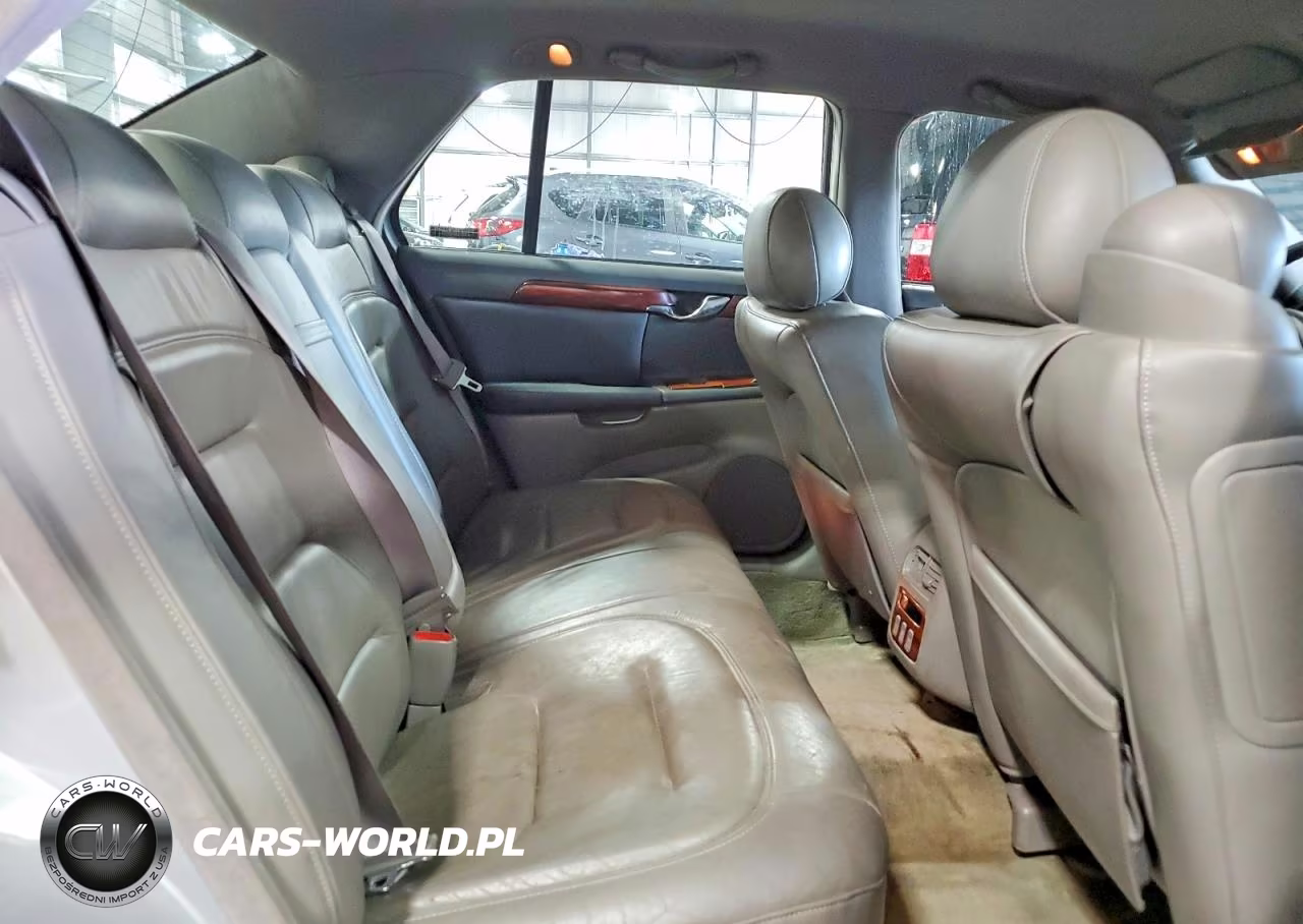 2000 Cadillac Deville VIN:1G6KD54YXYU260245 - 10