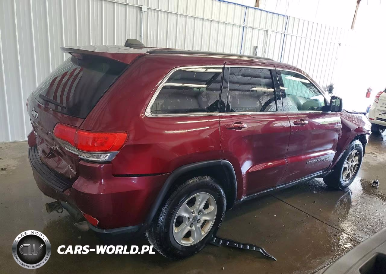 2017 Jeep Grand Cherokee Laredo VIN:1C4RJFAG3HC640894 - 3