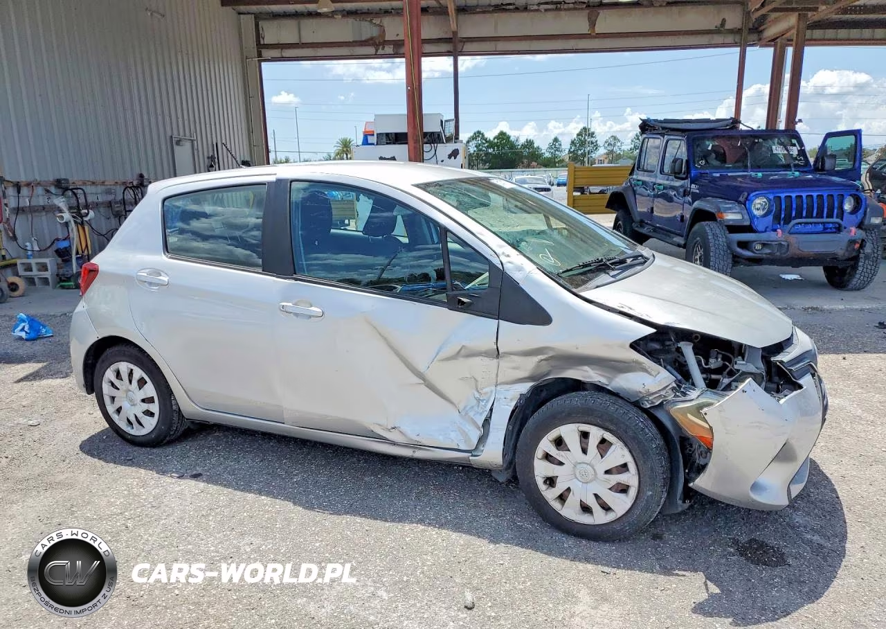 2015 Toyota Yaris 5-Door L VIN:VNKKTUD31FA025110 - 4