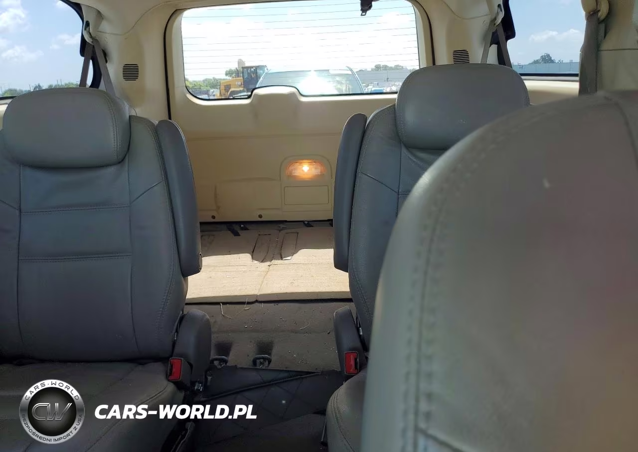 2009 Chrysler Town & Country Lx VIN:2A8HR44E99R659910 - 10