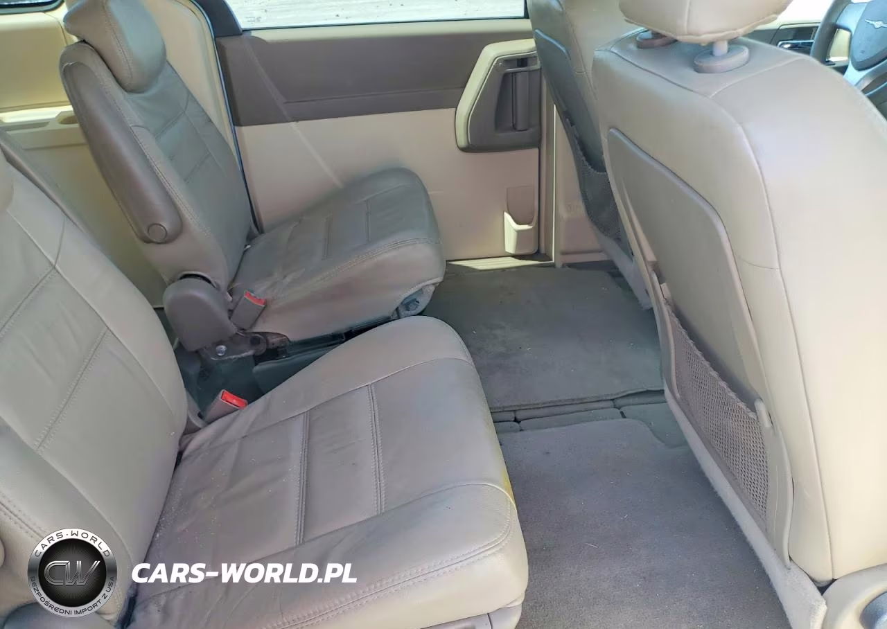 2009 Chrysler Town & Country Lx VIN:2A8HR44E99R659910 - 11