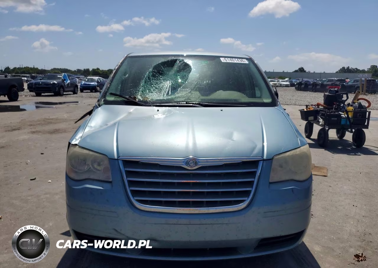 2009 Chrysler Town & Country Lx VIN:2A8HR44E99R659910 - 5